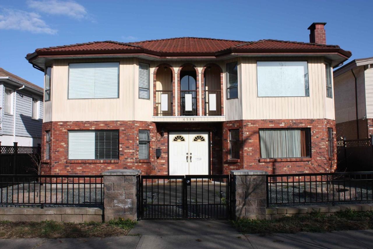 Neocolonial Nouveau Kensington Vancouver Exterior photo